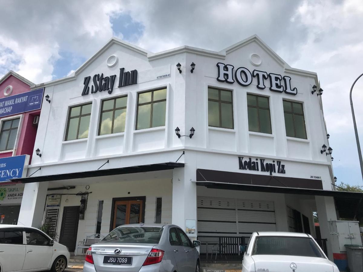 Oyo 90506 Z Stay Inn Hotel Simpang Renggam Dış mekan fotoğraf