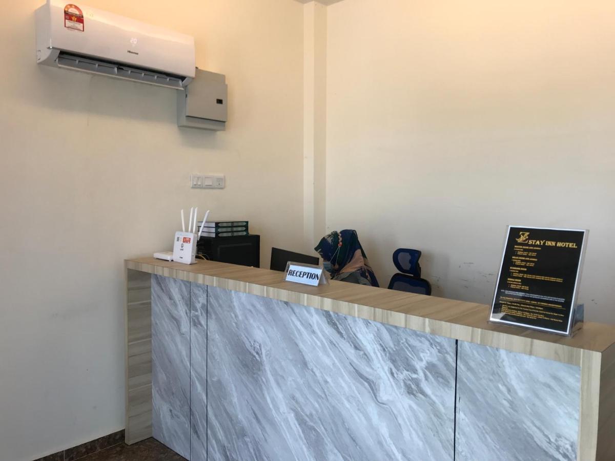 Oyo 90506 Z Stay Inn Hotel Simpang Renggam Dış mekan fotoğraf
