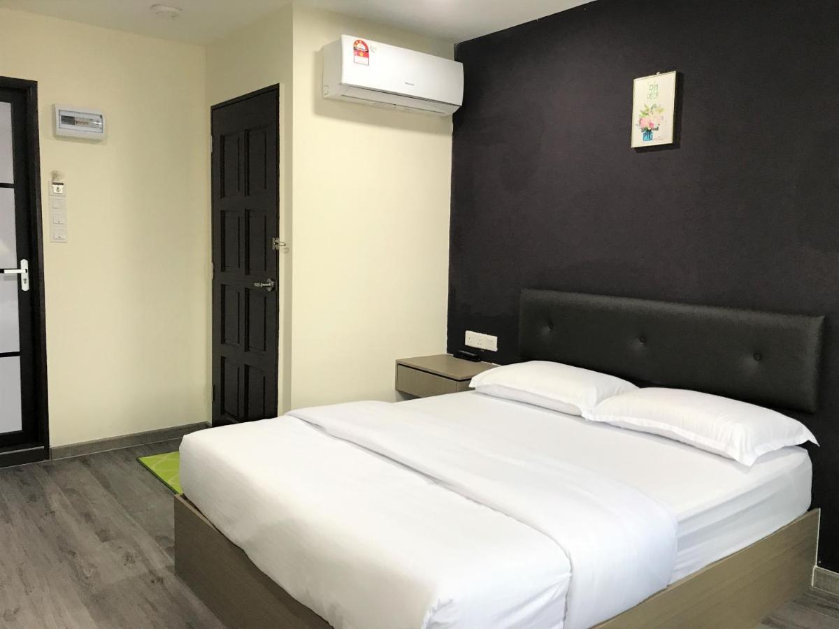 Oyo 90506 Z Stay Inn Hotel Simpang Renggam Dış mekan fotoğraf