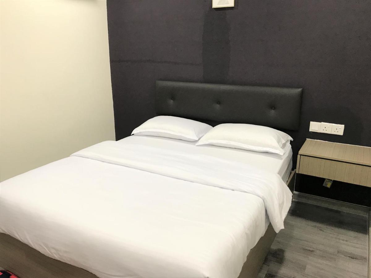 Oyo 90506 Z Stay Inn Hotel Simpang Renggam Dış mekan fotoğraf