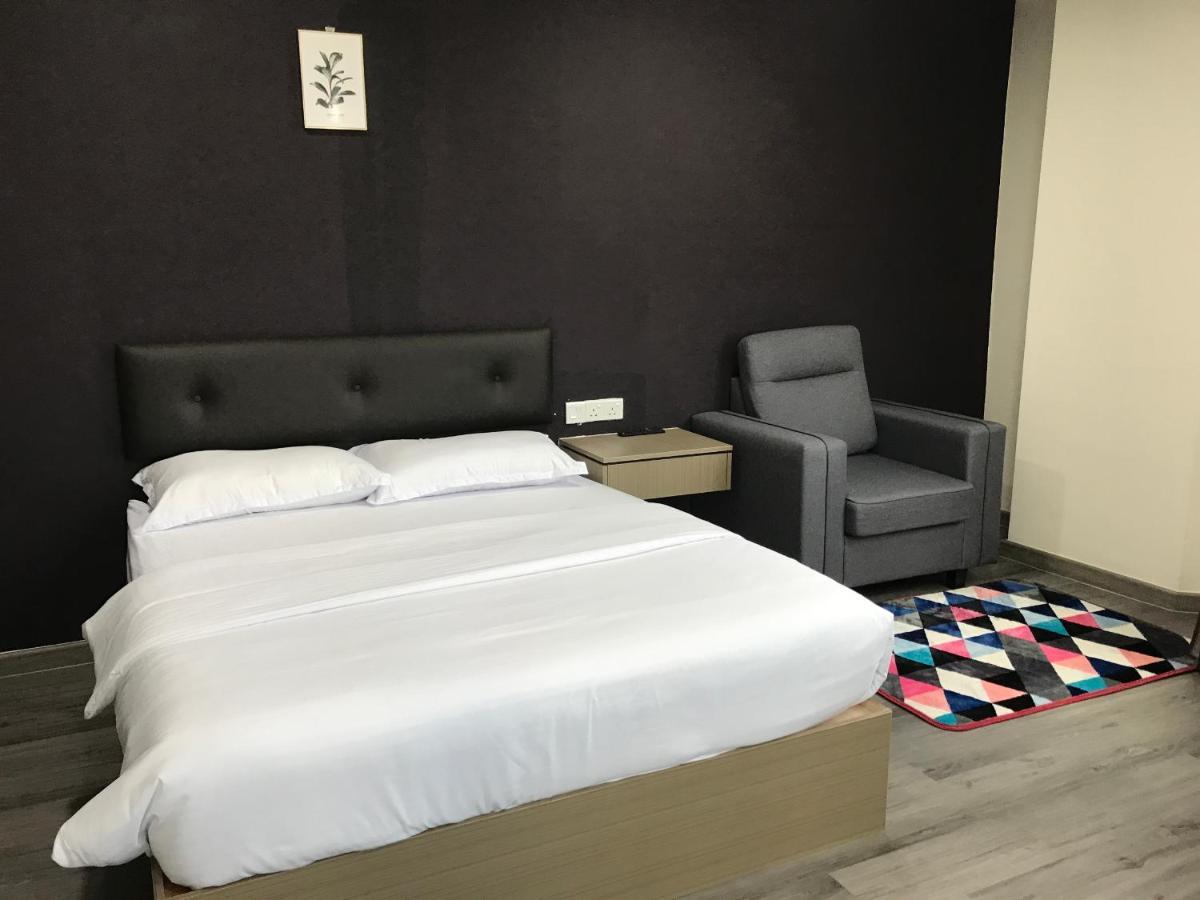 Oyo 90506 Z Stay Inn Hotel Simpang Renggam Dış mekan fotoğraf