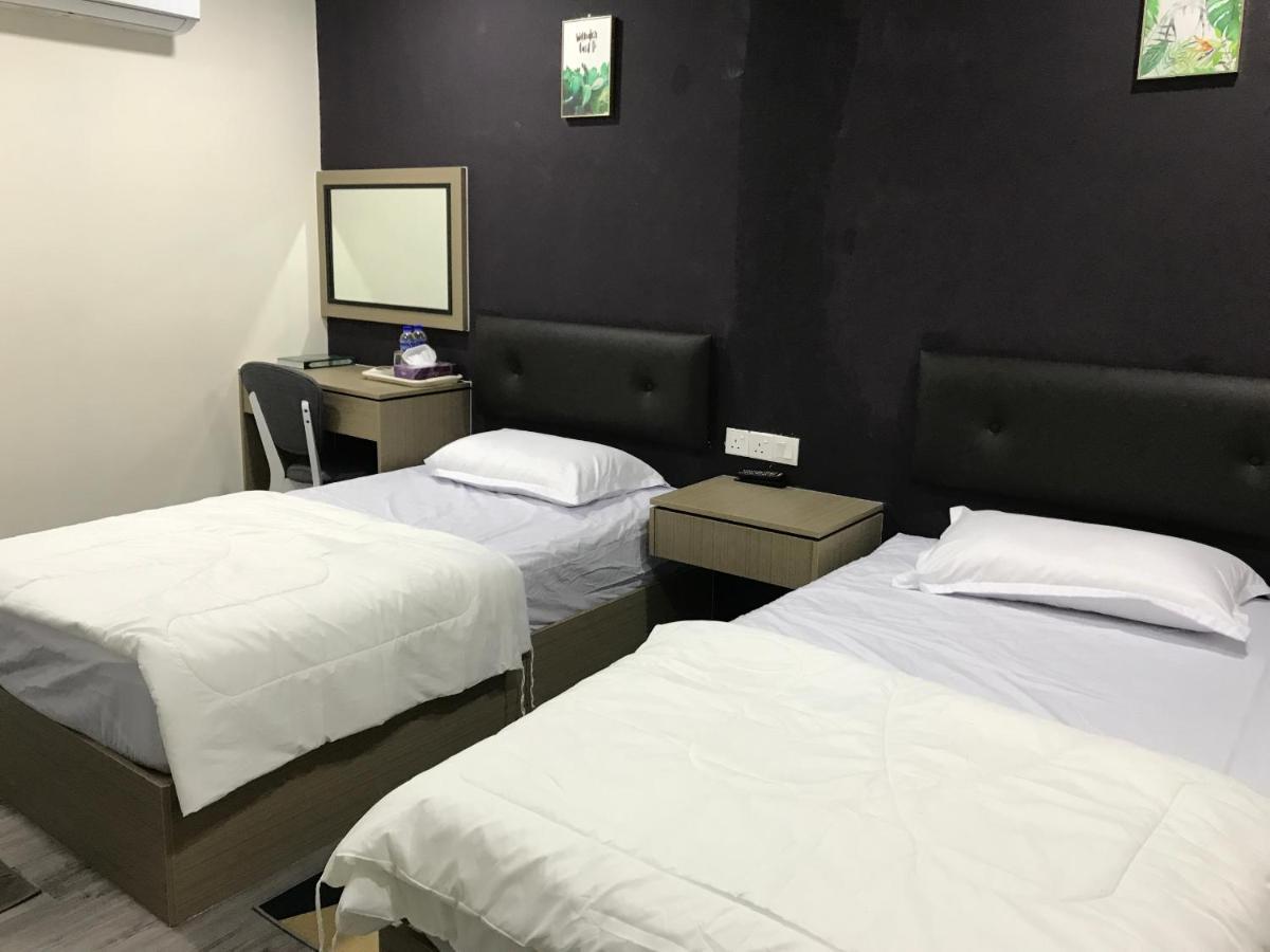 Oyo 90506 Z Stay Inn Hotel Simpang Renggam Dış mekan fotoğraf