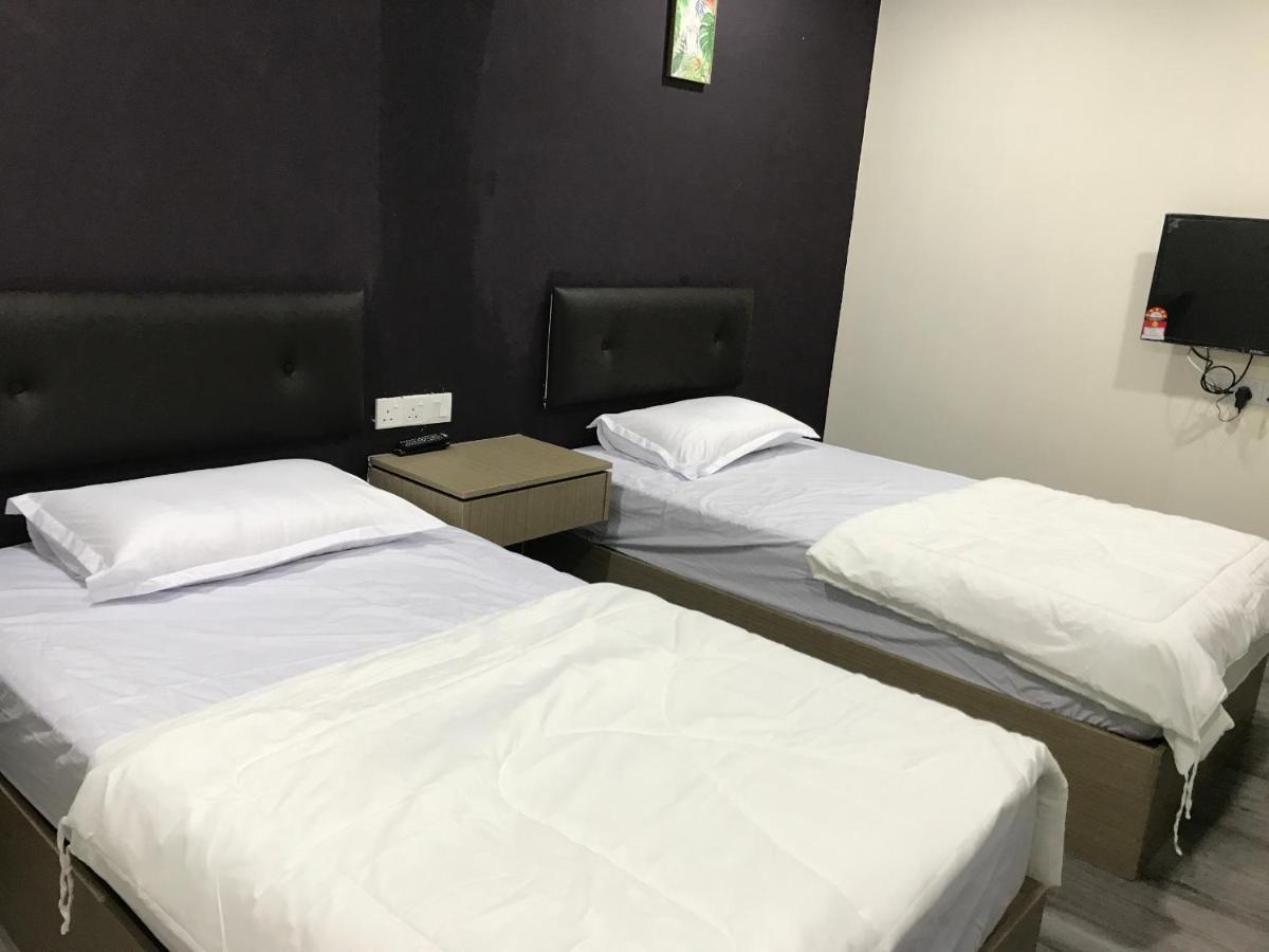 Oyo 90506 Z Stay Inn Hotel Simpang Renggam Dış mekan fotoğraf