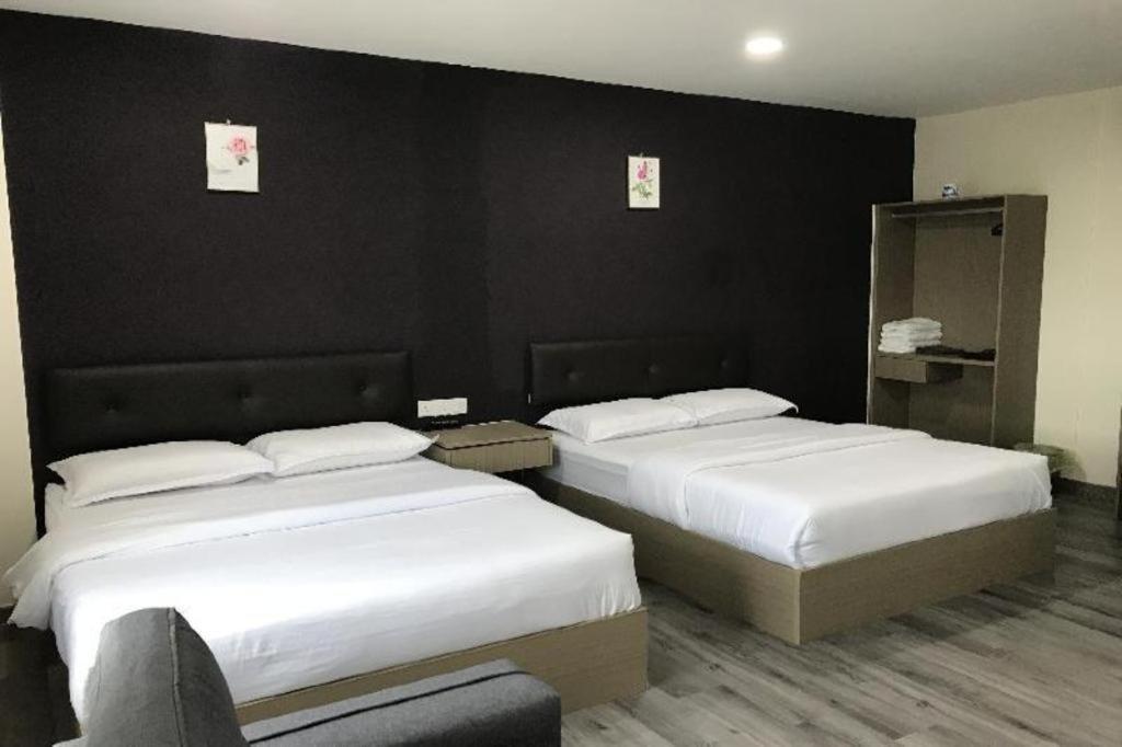Oyo 90506 Z Stay Inn Hotel Simpang Renggam Dış mekan fotoğraf